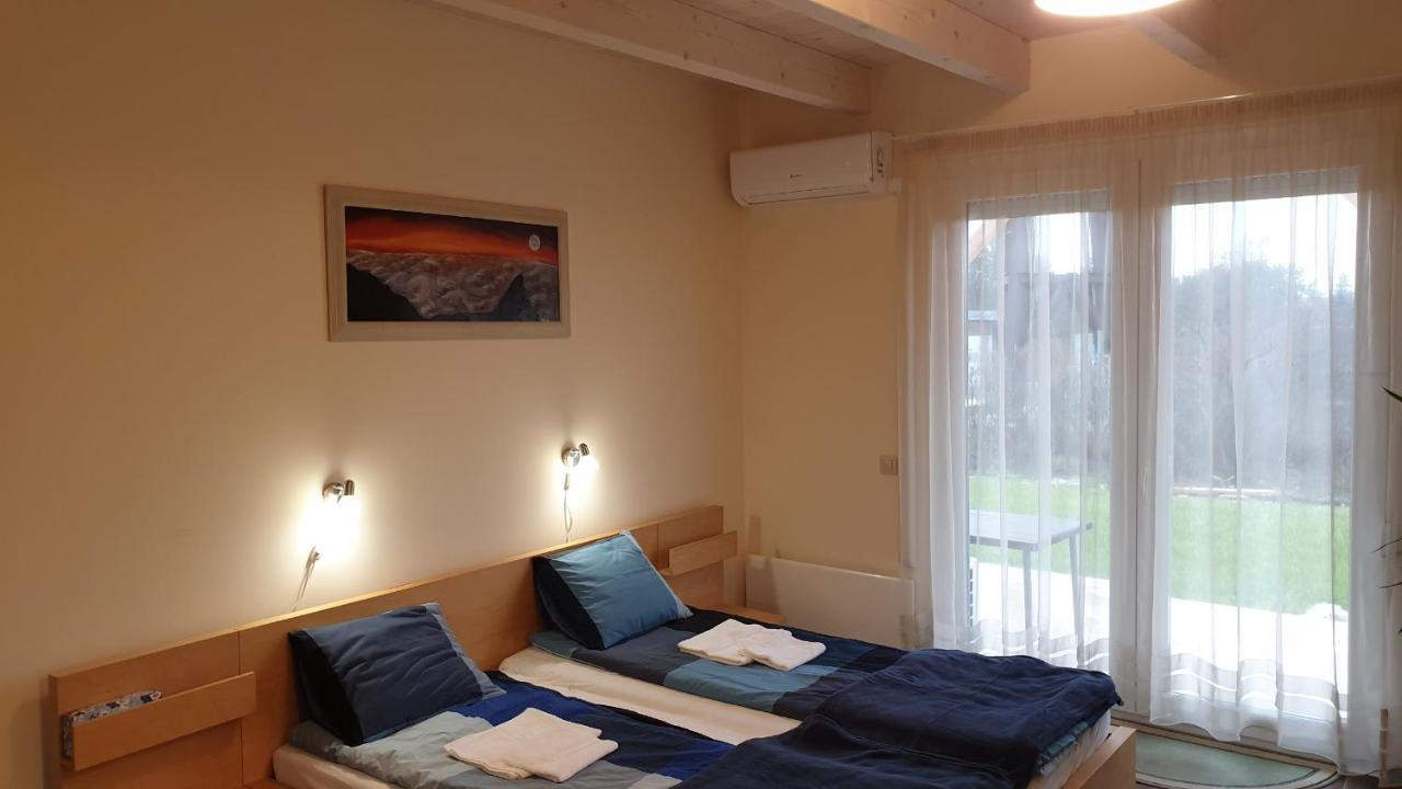 Buzavirag Apartmanhaz Balatonakali Zewnętrze zdjęcie