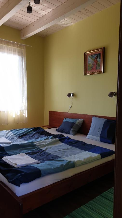 Buzavirag Apartmanhaz Balatonakali Zewnętrze zdjęcie