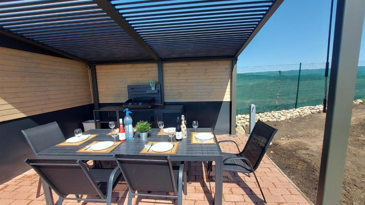 Buzavirag Apartmanhaz Balatonakali Zewnętrze zdjęcie